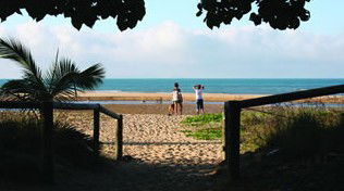 Bucasia Beachfront Caravan Resort - Accommodation Nelson Bay 2