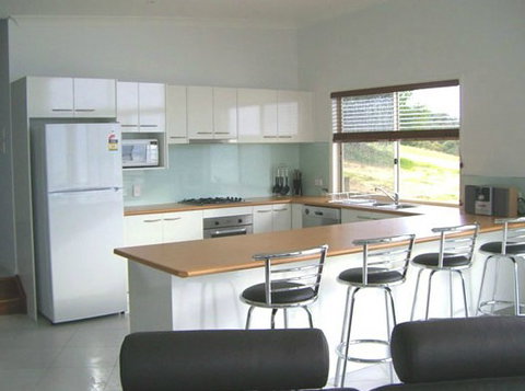 Blue Ocean View Beach House - Accommodation Nelson Bay 3