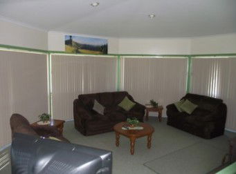 Hillcrest - Holiday Home - Accommodation Nelson Bay 4