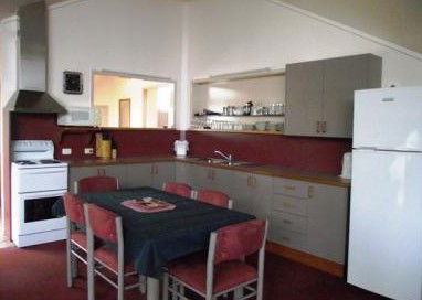 R And R - Holiday Home - Accommodation Nelson Bay 4