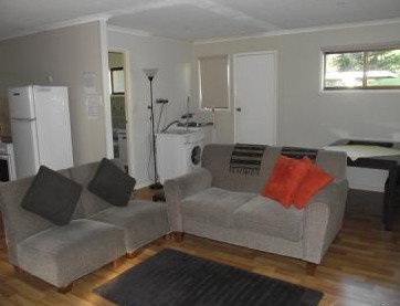 Daydreams - Holiday Home - Accommodation Nelson Bay 3