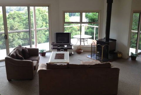 Ravensbourne Escape Kookaburra Kottage - Accommodation Nelson Bay 3