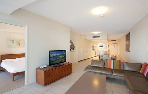 Grand Mercure Apartments Coolangatta - Accommodation Nelson Bay 0
