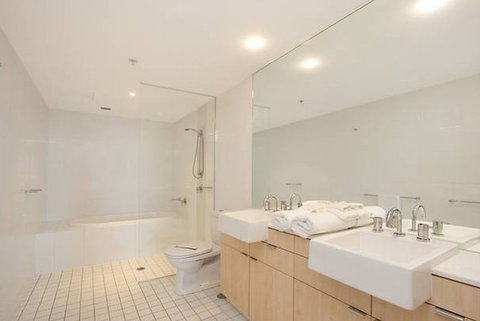 Grand Mercure Apartments Coolangatta - Accommodation Nelson Bay 2