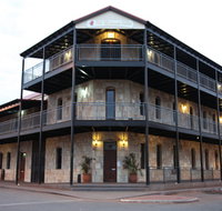 The Esplanade Hotel - Accommodation Nelson Bay