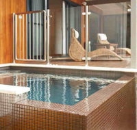 Chandeliers on Abbey - Accommodation Nelson Bay
