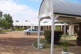Landsborough Lodge Motel - Accommodation Nelson Bay 0