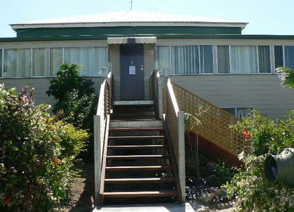 Barnacles Backpackers - Accommodation Nelson Bay 4