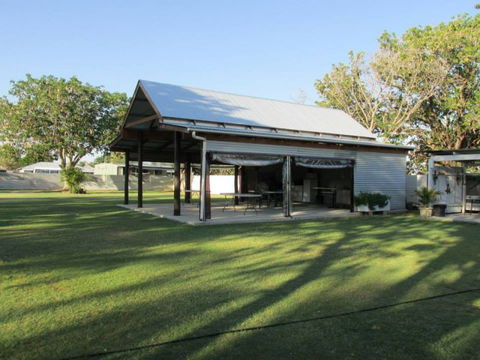 Barcaldine Tourist Park - Accommodation Nelson Bay 6