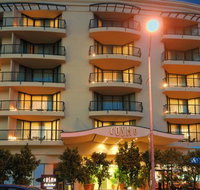 Central Cosmo Apartments - Accommodation Nelson Bay