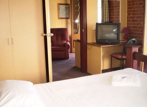 Heritage Hotel Rockhampton - Accommodation Nelson Bay 2