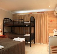 Emerald Central Palms Motel - Accommodation Nelson Bay