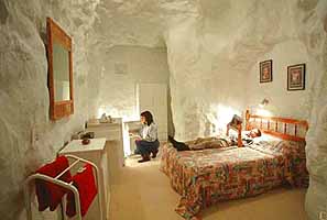 White Cliffs NSW Accommodation Nelson Bay