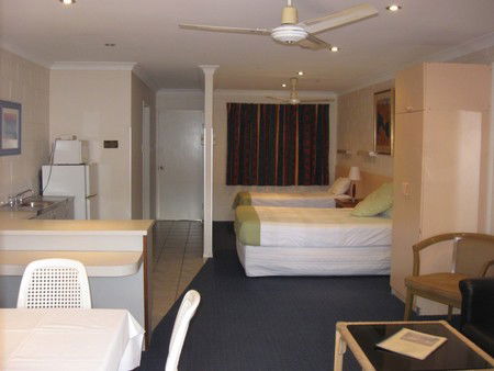 Monte Carlo Motor Inn - Accommodation Nelson Bay 2