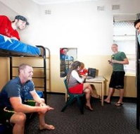 Maze Backpackers And Cb Hotel - Accommodation Nelson Bay