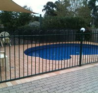 Golden Guitar Motor Inn - Accommodation Nelson Bay