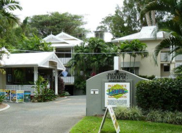 Palm Cove Tropic Apartments - Accommodation Nelson Bay 3