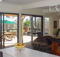 Lakeview Cottage - Accommodation Nelson Bay