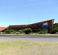 Comfort Inn Wisteria Lodge - Accommodation Nelson Bay