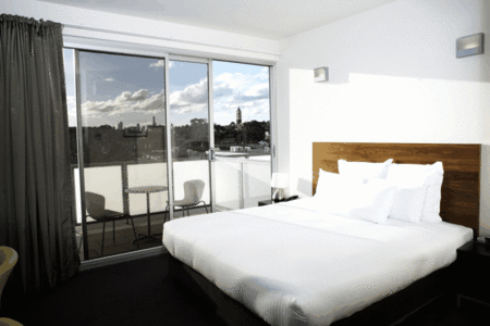 Cosmopolitan Hotel - Accommodation Nelson Bay