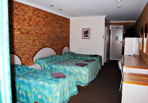 Albert Park Motor Inn - Accommodation Nelson Bay 0