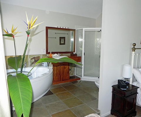 Airlie Waterfront Bed And Breakfast - Nelson Bay Accommodation.com 0