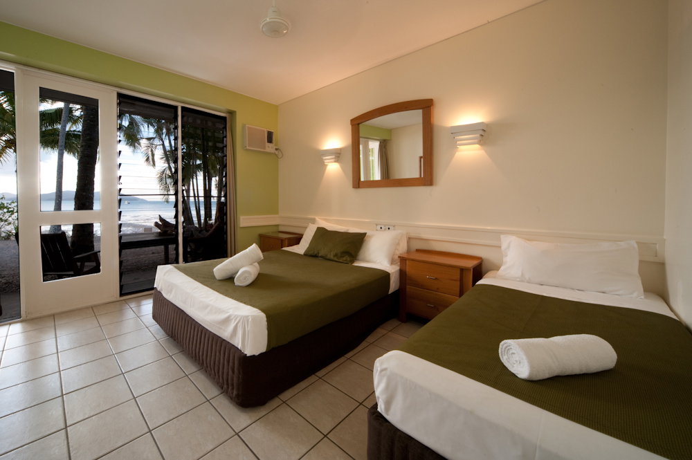 Long Island QLD Accommodation Nelson Bay