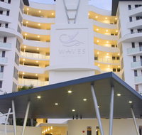 Waves Maroochy River - Accommodation Nelson Bay