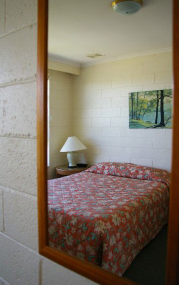 Mulgrave Court Motor Inn - Accommodation Nelson Bay 1