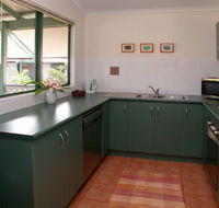 Cocos Beach Bungalows - Accommodation Nelson Bay