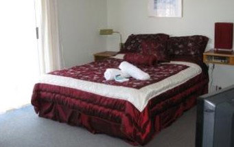 Festival Motor Inn - Nelson Bay Accommodation.com 4