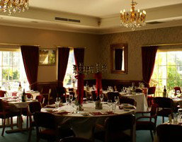 Coopers Colonial Motor Inn - Accommodation Nelson Bay 3