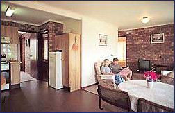 Del Costa Holiday Villas - Accommodation Nelson Bay 2