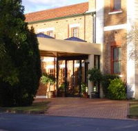 Monte Pio Motor Inn - Accommodation Nelson Bay
