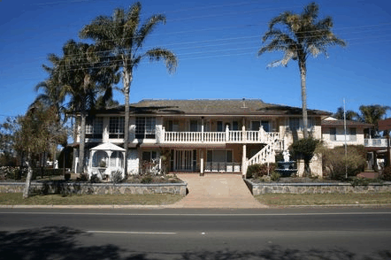 Clifford Park Holiday Motor Inn - Nelsons Bay Accommodation