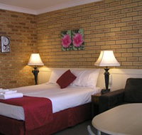 Blue Violet Motor Inn - Nelsons Bay Accommodation