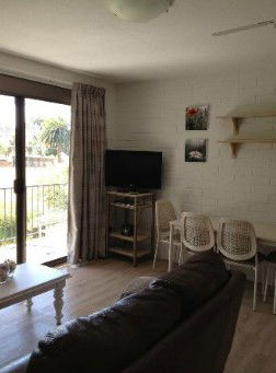 Aquarius Holiday Apartments - Accommodation Nelson Bay 2