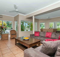 The Villas Palm Cove - Accommodation Nelson Bay