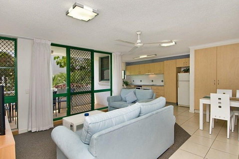 Headland Gardens Holiday Apartments - Accommodation Nelson Bay 2
