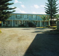 Troubridge Hotel - Nelsons Bay Accommodation