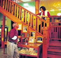 Hotel Corones - Accommodation Nelson Bay