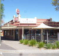 National Hotel - Accommodation Nelson Bay