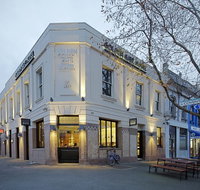 The Golden Gate Hotel - Accommodation Nelson Bay