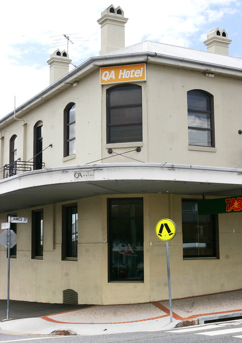 QA Hotel - Accommodation Nelson Bay 0