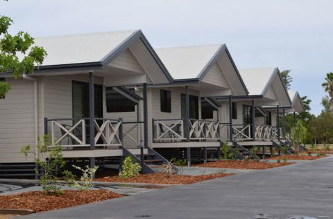 Barcaldine Motel & Villas - Accommodation Nelson Bay 1