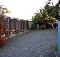 La Cochon Rose Motel amp Art Gallery - Accommodation Nelson Bay