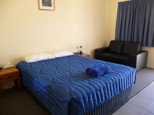 Moura QLD Accommodation Nelson Bay