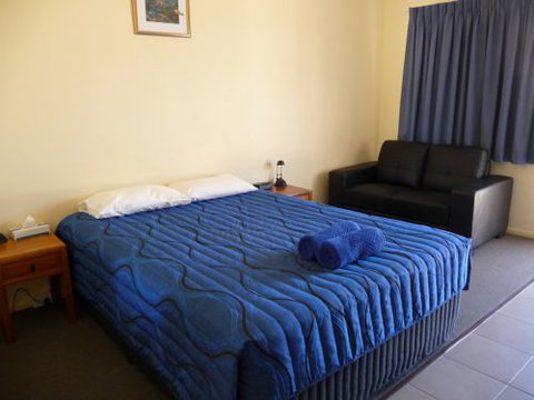 Moura Motel - Accommodation Nelson Bay 0