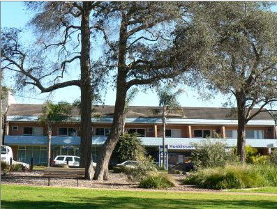 Huskisson Beach Motel - Accommodation Nelson Bay 0