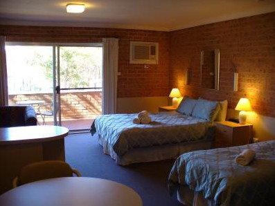 Huskisson Beach Motel - Accommodation Nelson Bay 1